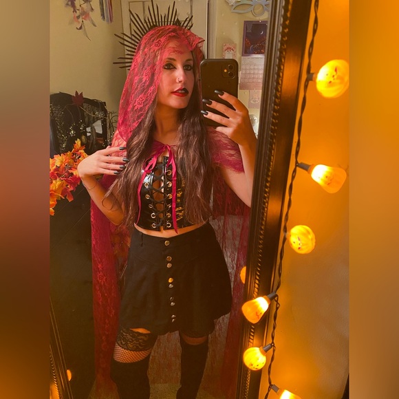 Meet your Posher, Green Goddess Cosmic Creations - Picture 12 of 17